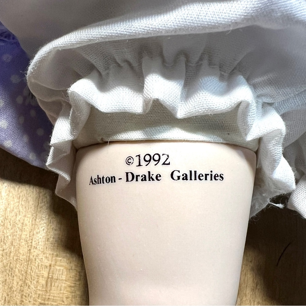 Vintage Ashton-Drake Galleries Hand-painted, Handcrafted, Porcelain Doll - Picture 5 of 8